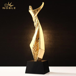 Encore Resin Trophy – AwardsPlusGI