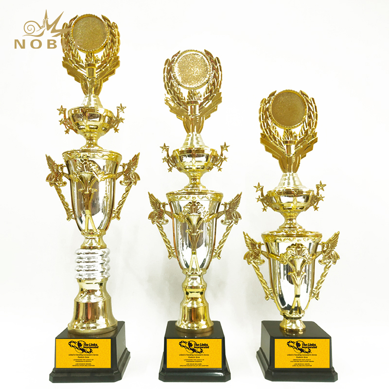 China Customised Race Finisher Metal Gold Trophies Marathon Running